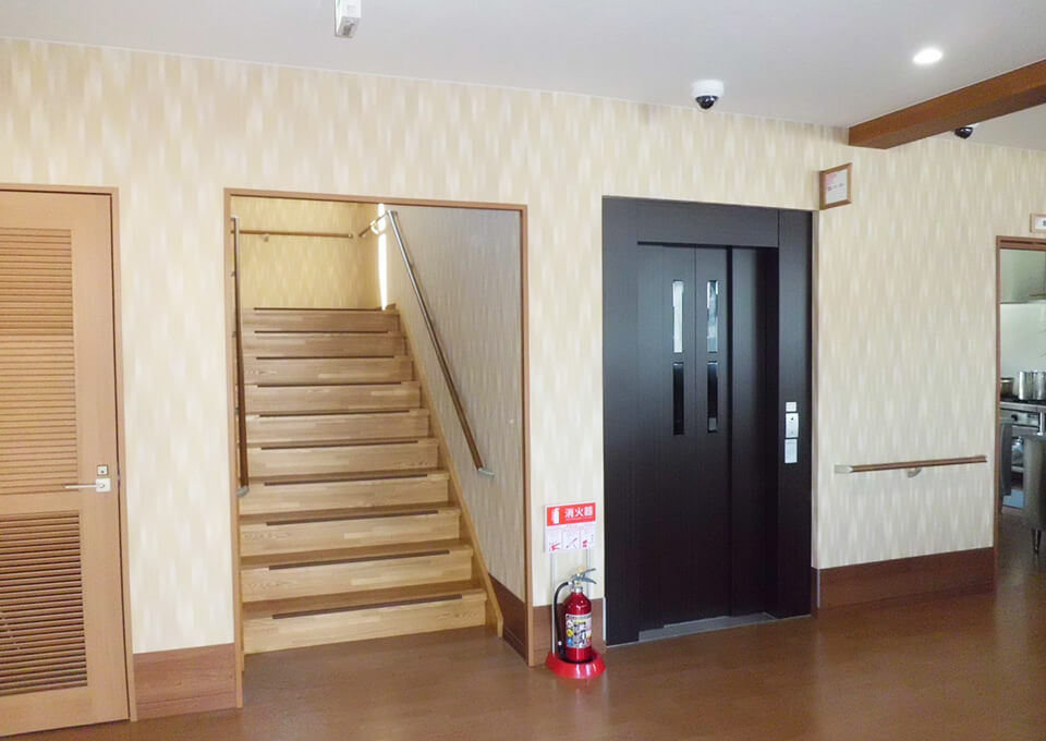 階段・エレベーター