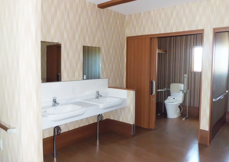 共用洗面台・トイレ